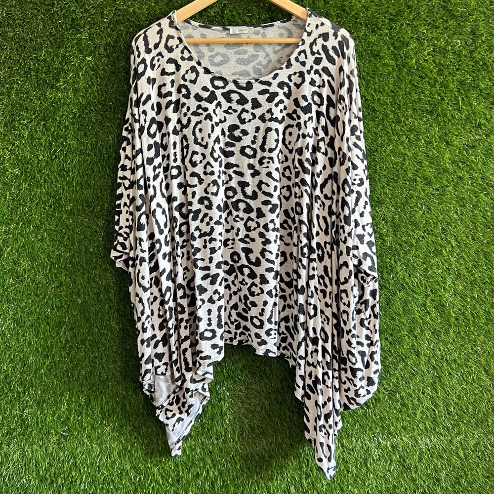 Jodifl Leopard Knit Cape Poncho Shaw